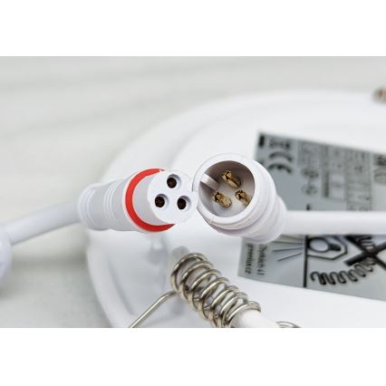 LED Iegremdējama lampa VEGA LED/6W/230V 2900/3900/5800K 12,5x12,5 cm balta