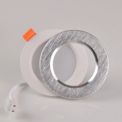 LED Iegremdējama lampa ZOE LED/4,8W/230V sudraba