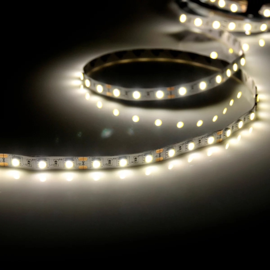 LED Josla 5m LED/10W/12V IP20 balta