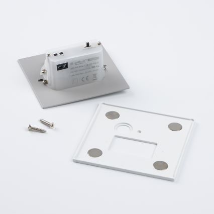 LED kāpņu gaismeklis ar kustības un krēslas sensoru LED/1,5W/230V 3000/4000/6000K balts