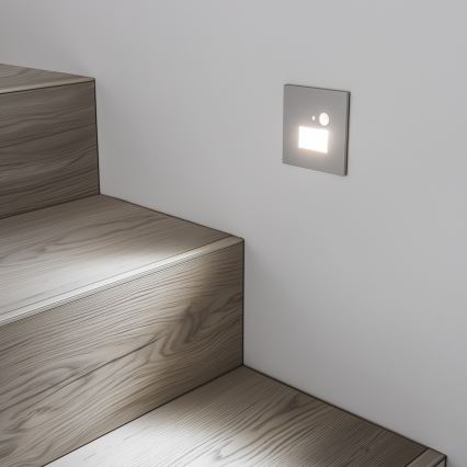 LED kāpņu gaismeklis ar kustības un krēslas sensoru LED/1,5W/230V 3000/4000/6000K pelēks