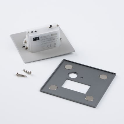 LED kāpņu gaismeklis ar kustības un krēslas sensoru LED/1,5W/230V 3000/4000/6500K sudraba