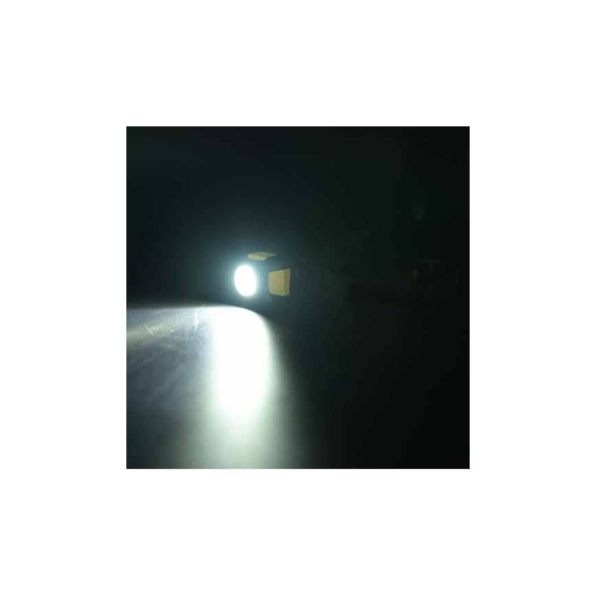 LED Lukturis 2xLED/5W/3xAAA + LED/3W