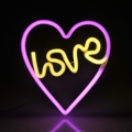 LED Neona sienas dekors LOVE LED/3W/3xAA USB rozā