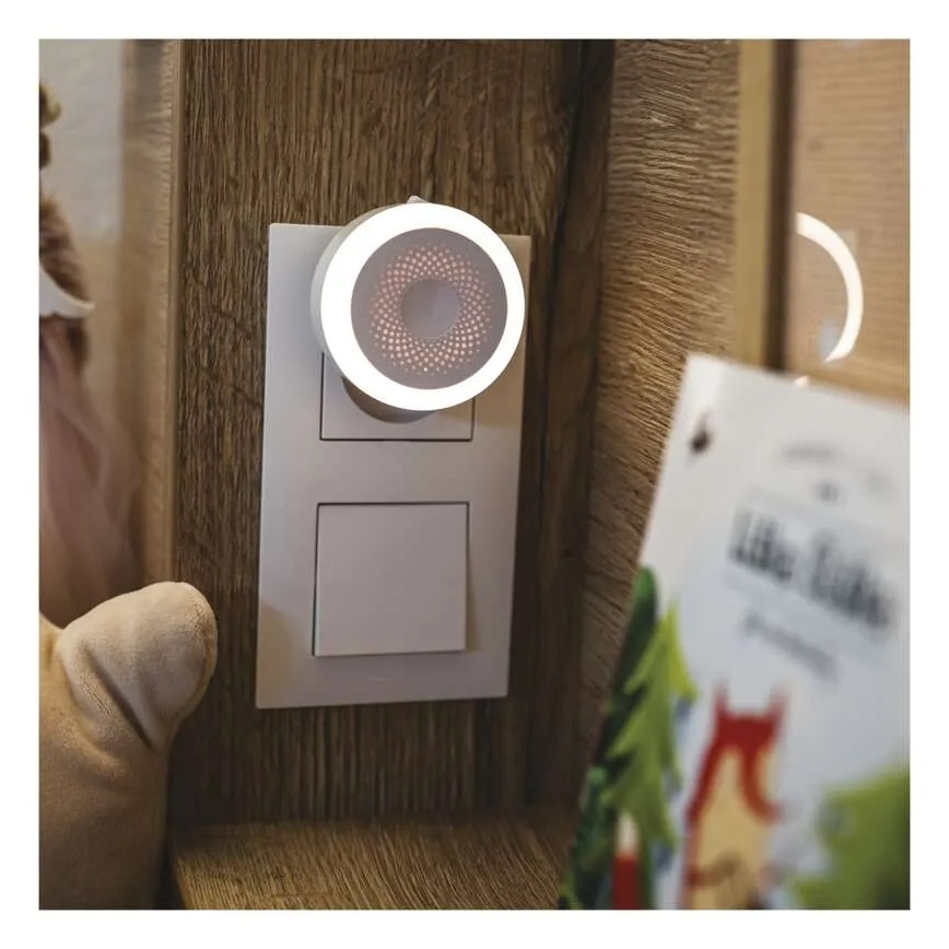 LED orientējošais gaismeklis kontaktligzdai LED/0,5W/230V