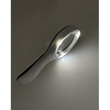 LED palielināmā lēca 3× ar LED apgaismojumu/3W/2×AAA IP22