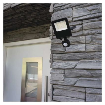 LED prožektors ar sensoru VISIO LED/30W/230V 4000K IP65