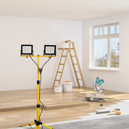 LED prožektors ar statīvu 2xLED/30W/230V 6500K IP65 dzeltena