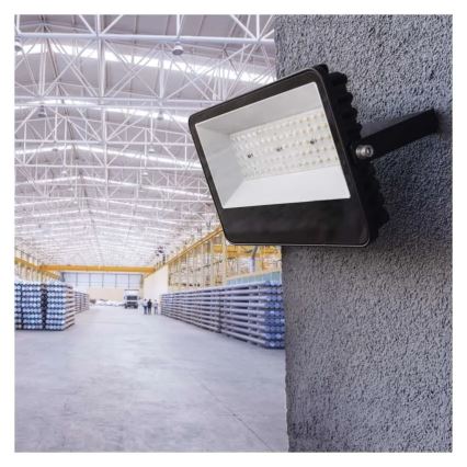 LED prožektors AVENO LED/48W/230V 4000K 7200 lm IP66 melns