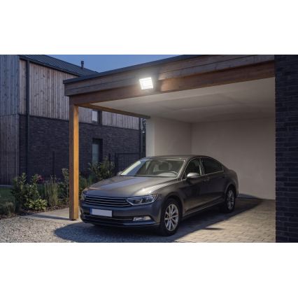 LED prožektors TAMBO EVO LED/50W/230V 4000K IP65 melns