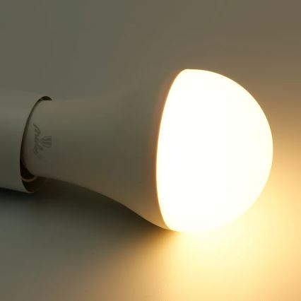 LED RGBW Aptumšojama spuldze A60 E27/15W/230V 2700-6500K Wi-Fi Tuya