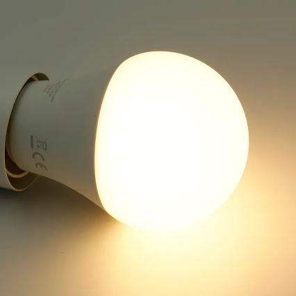 LED RGBW Aptumšojama spuldze A60 E27/9W/230V 2700-6500K Wi-Fi Tuya