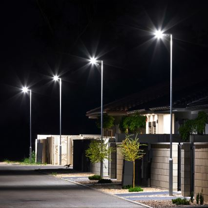 LED Saules enerģijas ielas lampa VIA 100W/10000 mAh 3,2V 6000K IP65 + tālvadības pults