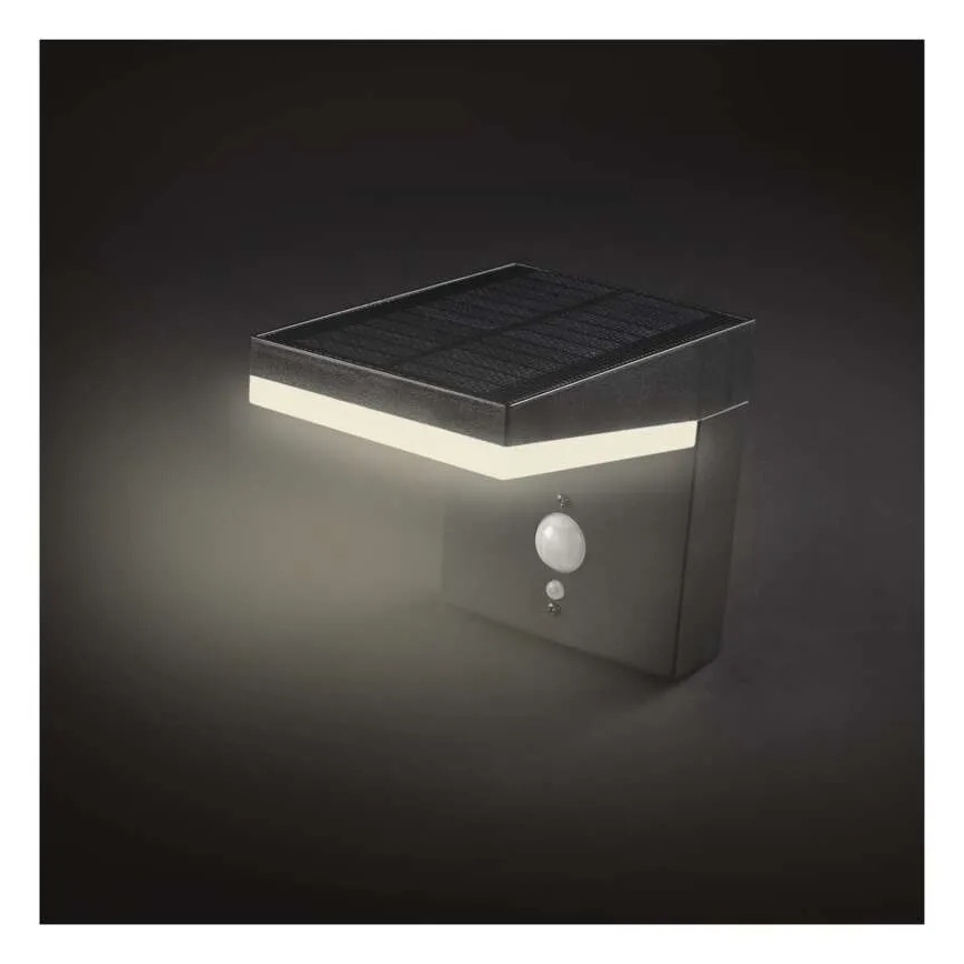 LED Saules enerģijas sienas lampa ar sensoru LED/4,4W/3,7V 2200 mAh IP44