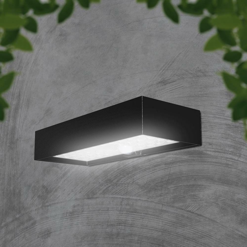 LED Saules enerģijas sienas lampa ar sensoru LED/6W/3,7V IP65 4000K 3000 mAh melna