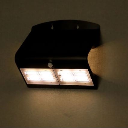 LED Saules enerģijas sienas lampa ar sensoru LED/7W/3,7V 4000K IP65 melna