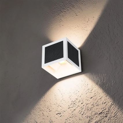 LED saules sienas gaismeklis ar sensoru LED/9W/3,7V 3000/4000/6000K IP65 2600 mAh balts