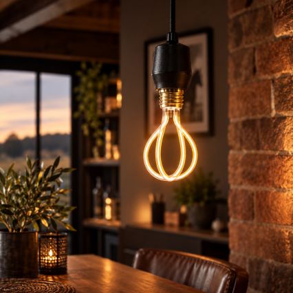 LED spuldze BULB E27/8W/230V 2200K