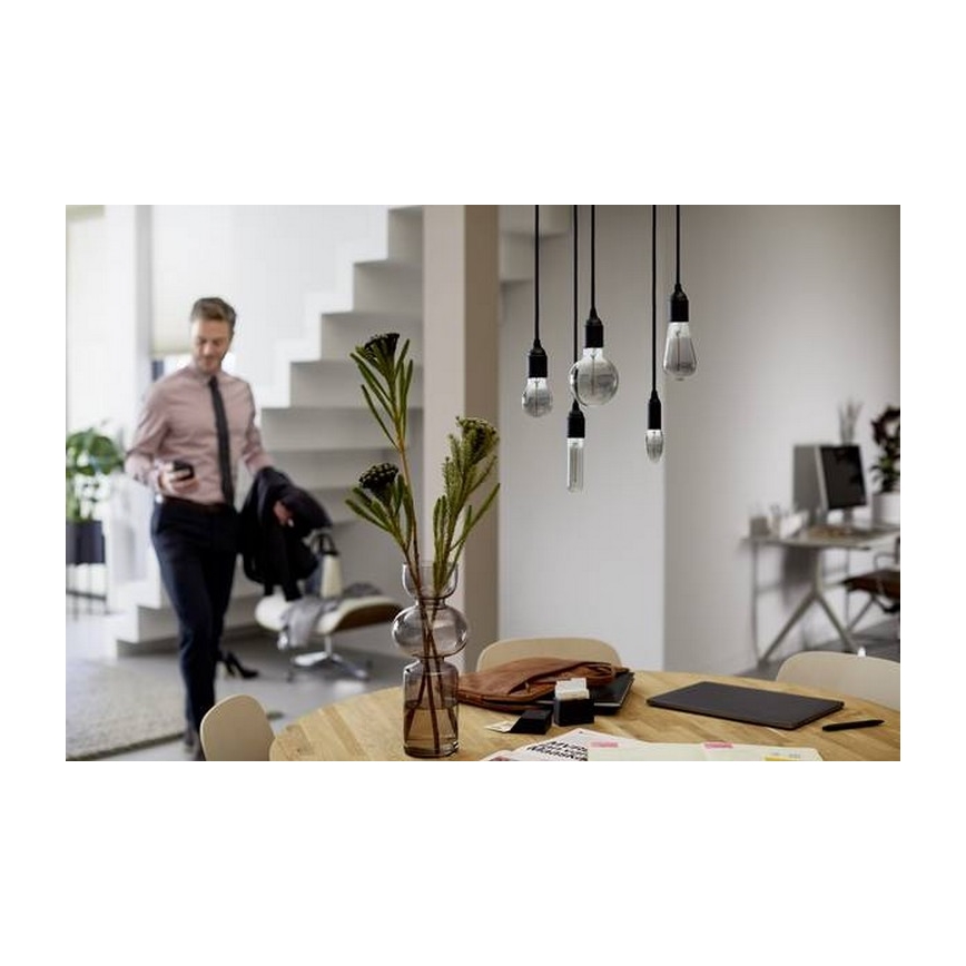 LED Spuldze Philips E27/2,3W/230V 2700K