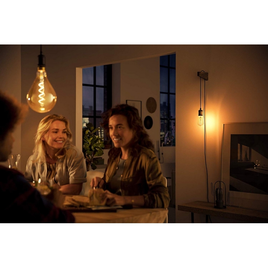 LED spuldze Philips E27/5W/230V 2000K - VINTAGE