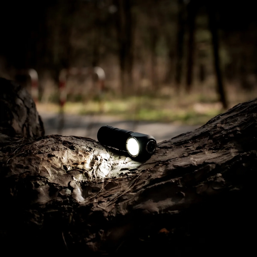 LED uzlādējama galvas lampa ar regulējamu spilgtumu un sarkano gaismu 3 vienā LED/10W/5V IP66 500 lm 800 mAh