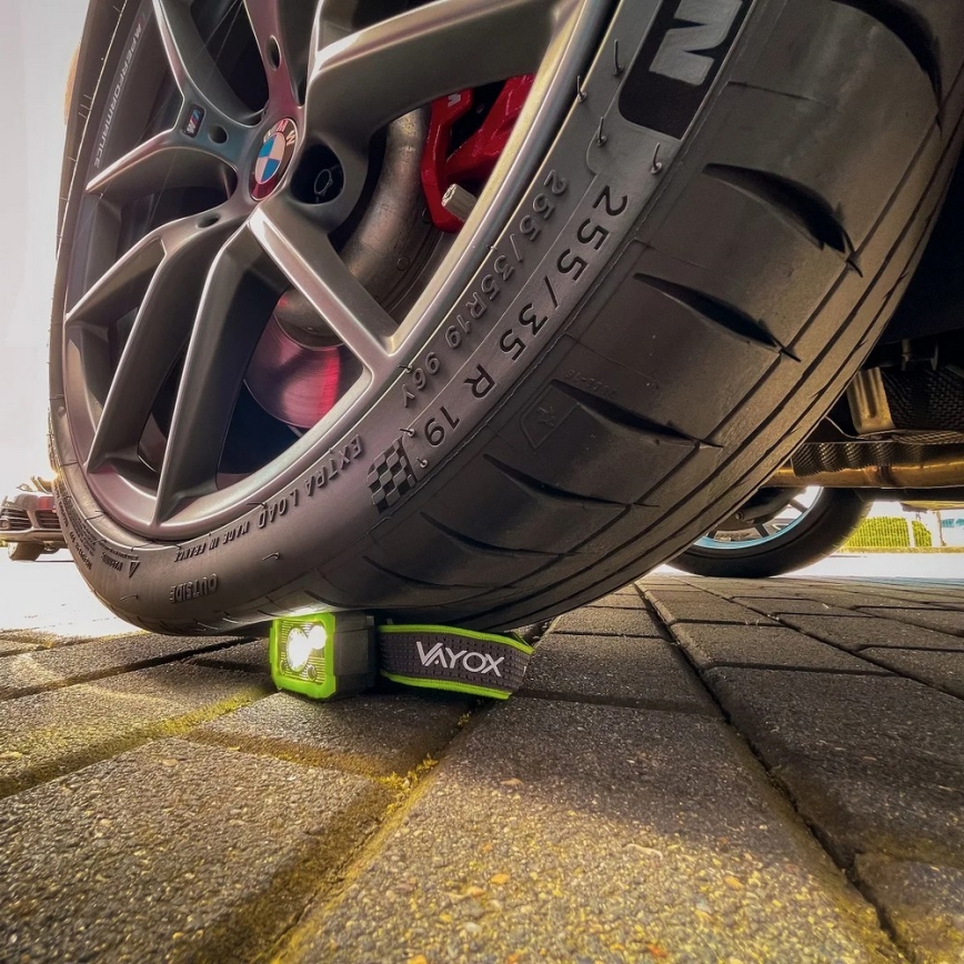 Regulējama uzlādējamā LED galvas lampa ar sensoru LED/10W/5V IP66 750 lm 1500 mAh