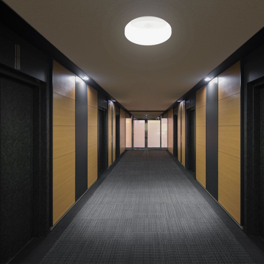LED Vannas istabas sienas lampa ar sensoru SAMSUNG CHIP LED/15W/230V 3000/4000/6000K IP44 balta
