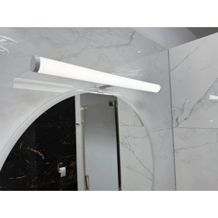 LED vannas istabas spoguļa apgaismojums, 12 W, 230 V, 59,5 cm, IP44, balts