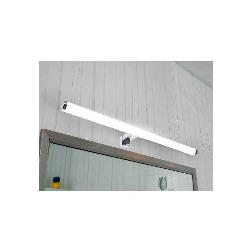 LED vannas istabas spoguļa apgaismojums LED/12W/230V 59,5 cm IP44 spīdīgs hroms