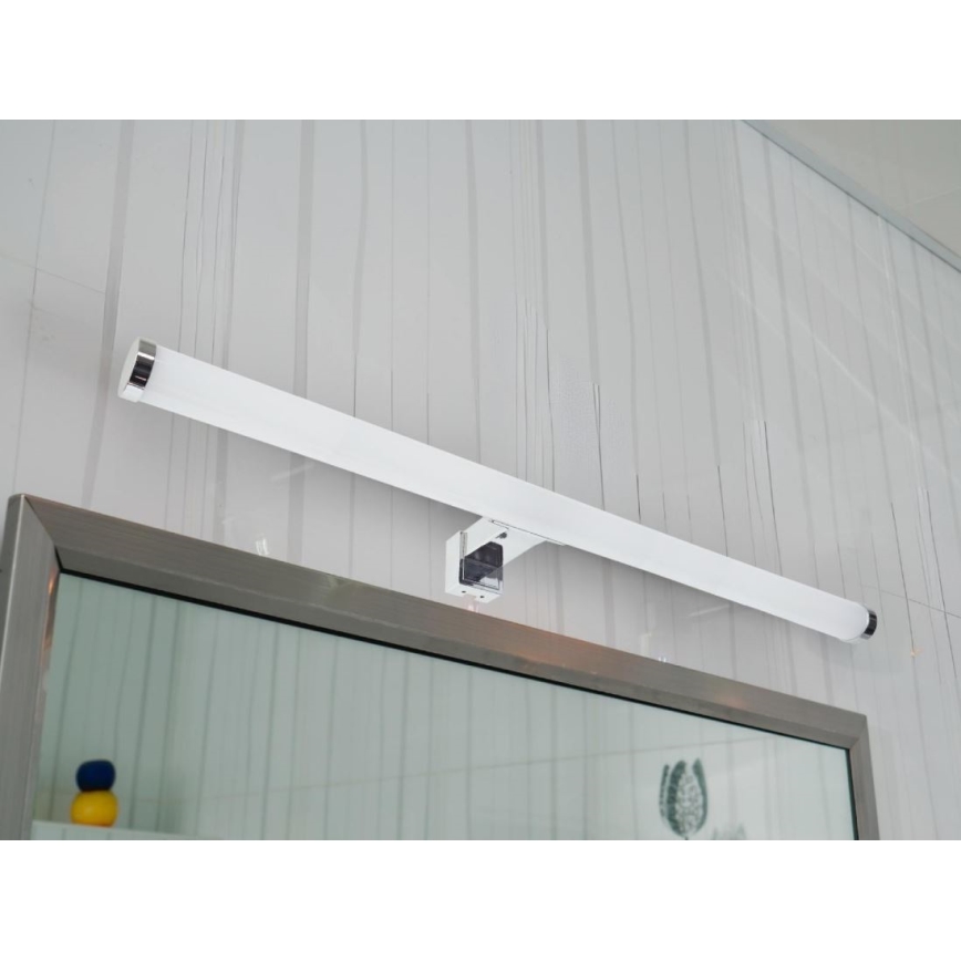 LED vannas istabas spoguļa apgaismojums LED/12W/230V 59,5 cm IP44 spīdīgs hroms