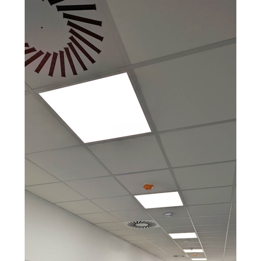 LED ar regulējamu spilgtumu vannas istabas iebūvējams griestu panelis STELLA LED/28/32/36/40W/230V 59,5x59,5 cm CRI 90 IP44 balts