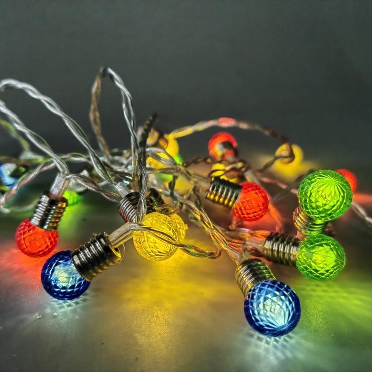 LED Ziemassvētku virtene 20xLED/2xAA/silti balta 1,8m spuldzes
