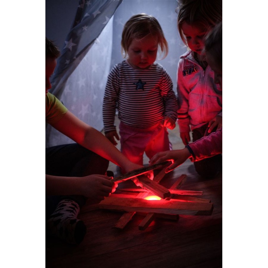 Ledlenser KIDCAMP6 DINO - pārnēsājama LED lampa ar regulējamu spilgtumu, LED/3xAAA, IP44, zaļa