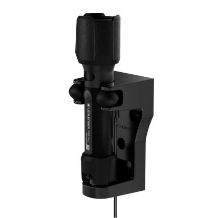 Ledlenser P5R PRO - uzlādējams LED lukturis ar regulējamu spilgtumu, 920 mAh, IP68, 750 lm, 18 h, melns