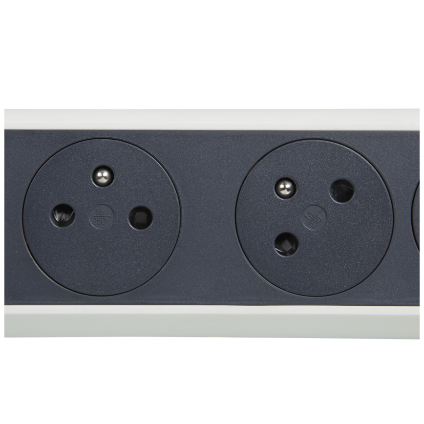 Legrand 049459 - Pagarinātāja vads ar slēdzi 4Z Tips E 3m