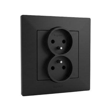Legrand - Divkārša mājas kontaktligzda ar rāmi NILOE STEP 250V melna