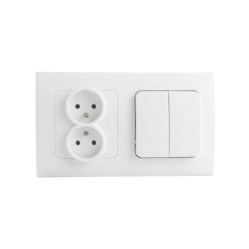 Legrand - Dubultā mājas kontaktligzda un dubultais sērijveida slēdzis Nr. 5 ar rāmi NILOE STEP 250V, balts