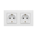 Legrand - Dubultā mājas SCHUKO kontaktligzda ar rāmi NILOE STEP 250V balta