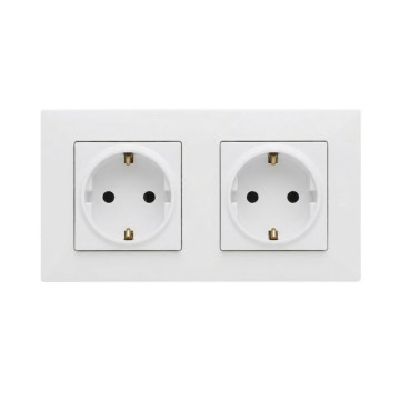 Legrand - Dubultā mājas SCHUKO kontaktligzda ar rāmi NILOE STEP 250V balta