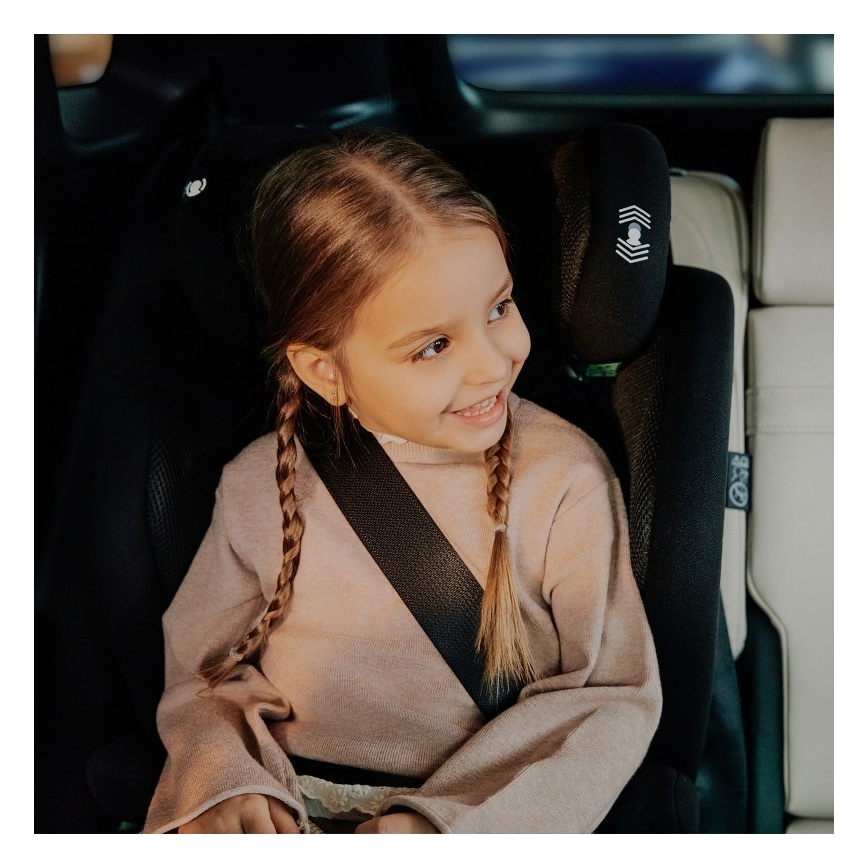 Lionelo - Bērnu autosēdeklis IGO i-Size 100-150 cm Melns Carbon