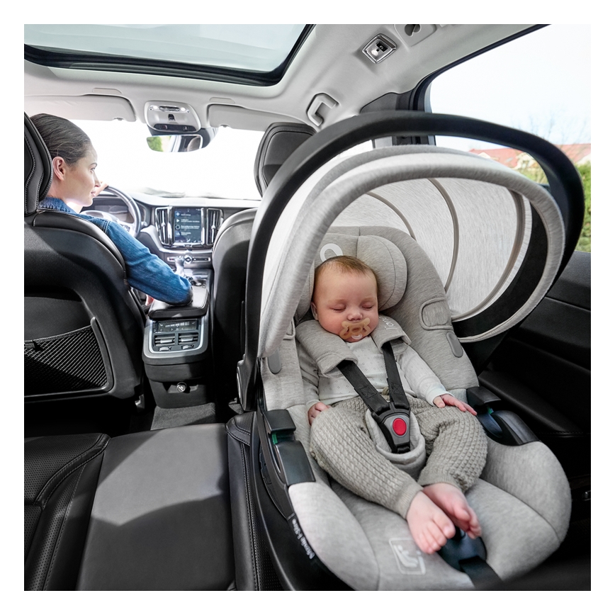 Lionelo - Rotējošs auto sēdeklis ar bāzi MOXIE SET i-Size 40-87 cm smilškrāsas