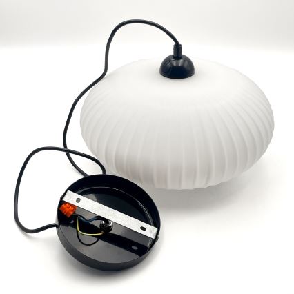 Lustra ar auklu HARMA 1xE27/15W/230V d. 30 cm balta/melna