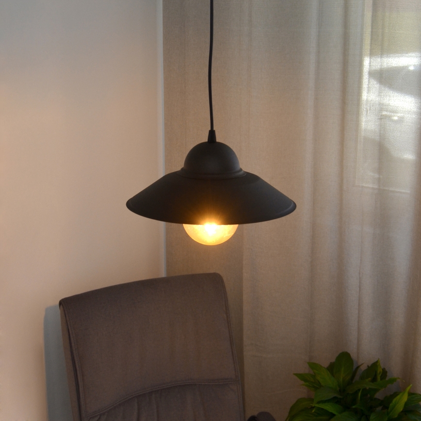 Lustra ar auklu SORAPIS 1xE27/15W/230V melna