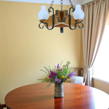 Lustra ar ķēdi QUEEN 3xE14/40W/230V dižskābardis