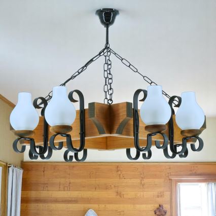 Lustra ar ķēdi QUEEN 8xE14/40W/230V dižskābardis