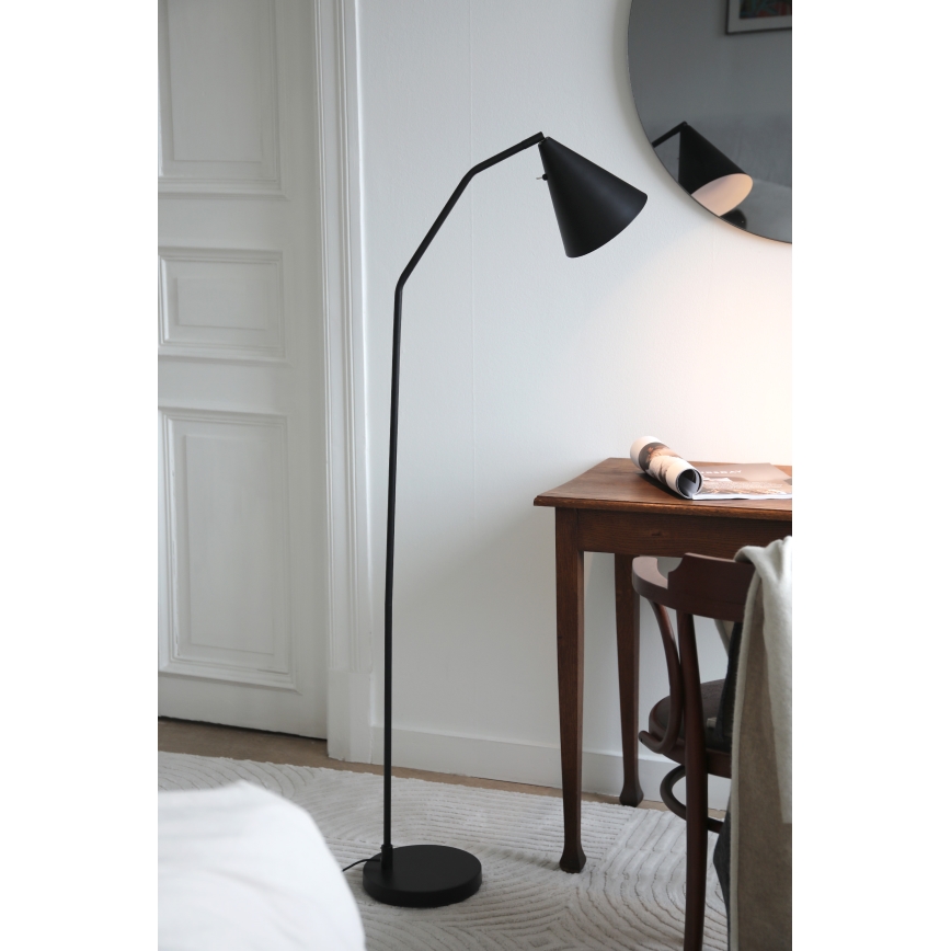 Markslöjd 108889 - LED regulējama stāvlampa FUNIL LED/4,9W/230V CRI 90 melna
