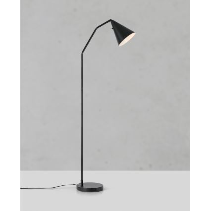 Markslöjd 108889 - LED regulējama stāvlampa FUNIL LED/4,9W/230V CRI 90 melna