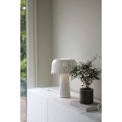 Markslöjd 109006 - Galda lampa VERBERA 1xE14/40W/230V balta