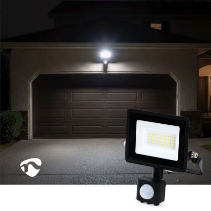 LED prožektors ar kustības un krēslas sensoru ar spraudni kontaktligzdai LED/20W/230V IP44