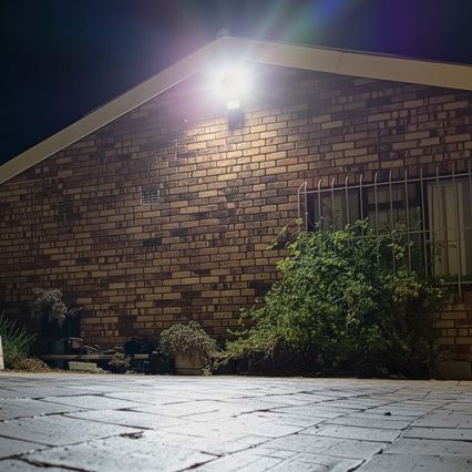 Regulējams LED prožektors ar kustības sensoru SmartLife LED/20W/230V 3000-6500K IP44 Wi-Fi
